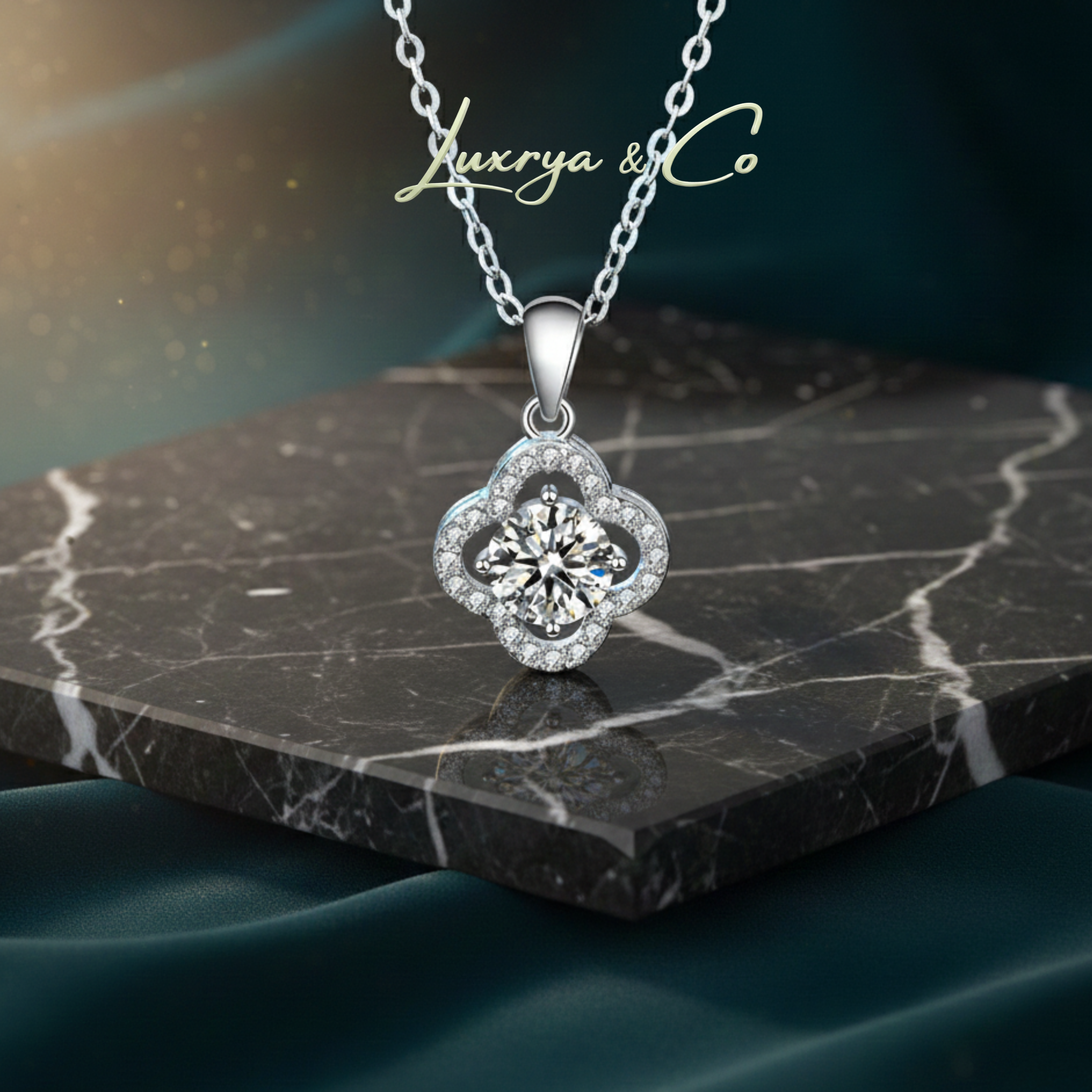 Four-Leaf Clover Necklace | Moissanite Diamond