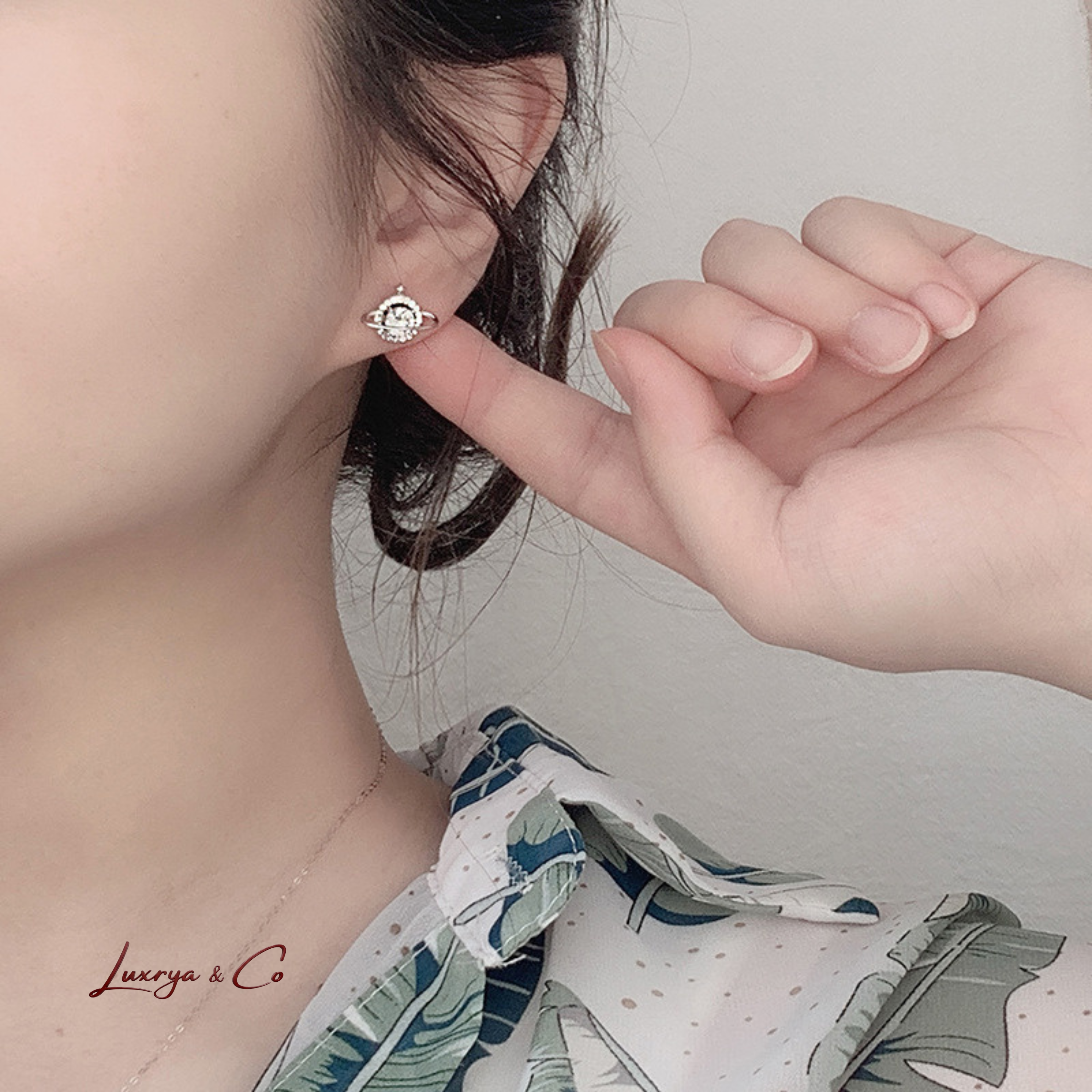 Luna Orbit Earrings | Moissanite Diamond